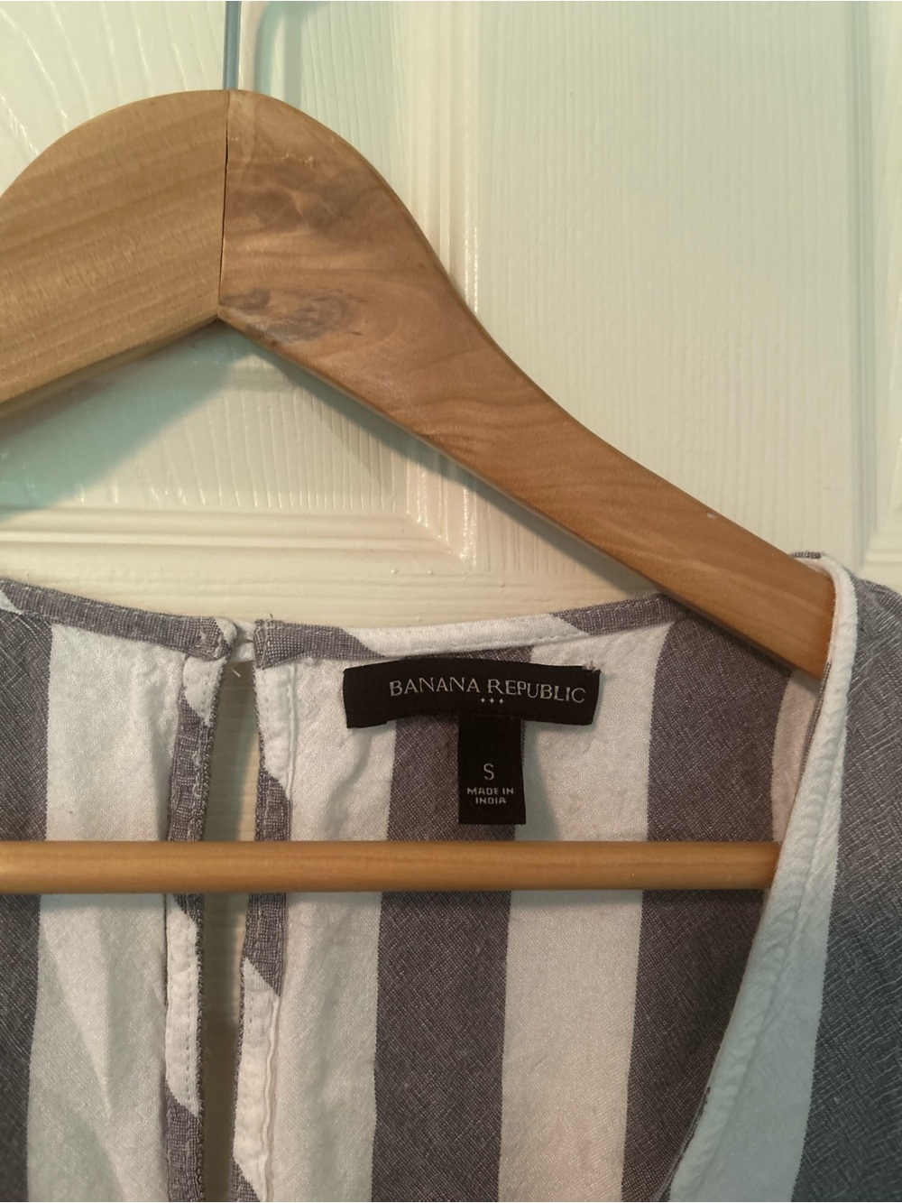 Banana Republic Vertical Stripe Sleeveless Romper in White and Gray - Picture 2 of 6